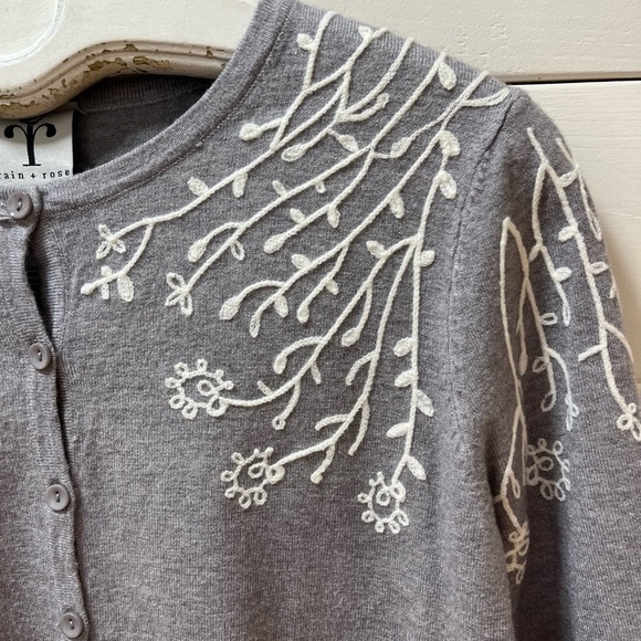 RAIN & ROSE Embroidered Cardigan - Size S - Picture 7 of 7